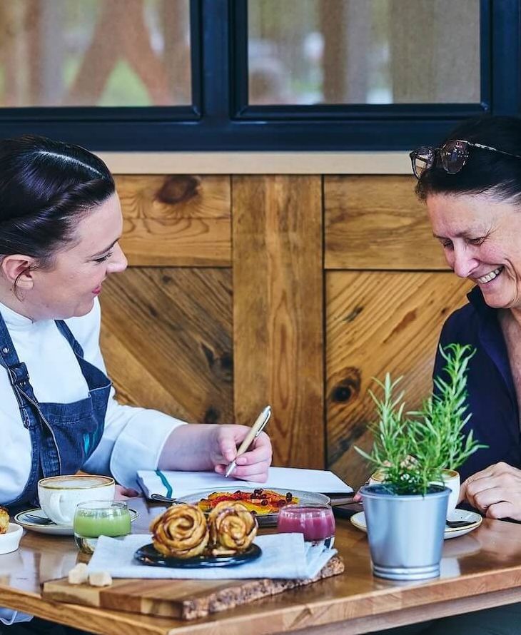 Global Eating at Work Report  (1).jpg